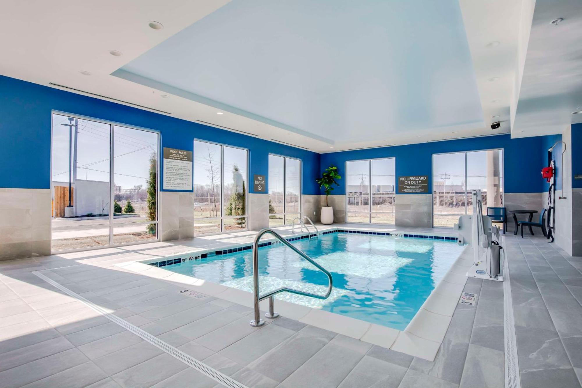 Hampton Inn & Suites By Hilton Louisville East Oxmoor Zewnętrze zdjęcie